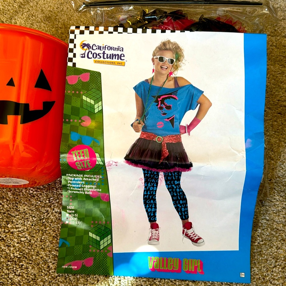 Valley girl costume. Teen size 7-9